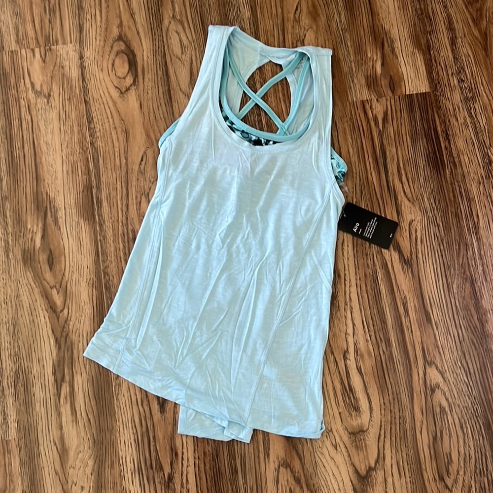 NEW!! C9 by Champion Airo women’s top - size small
